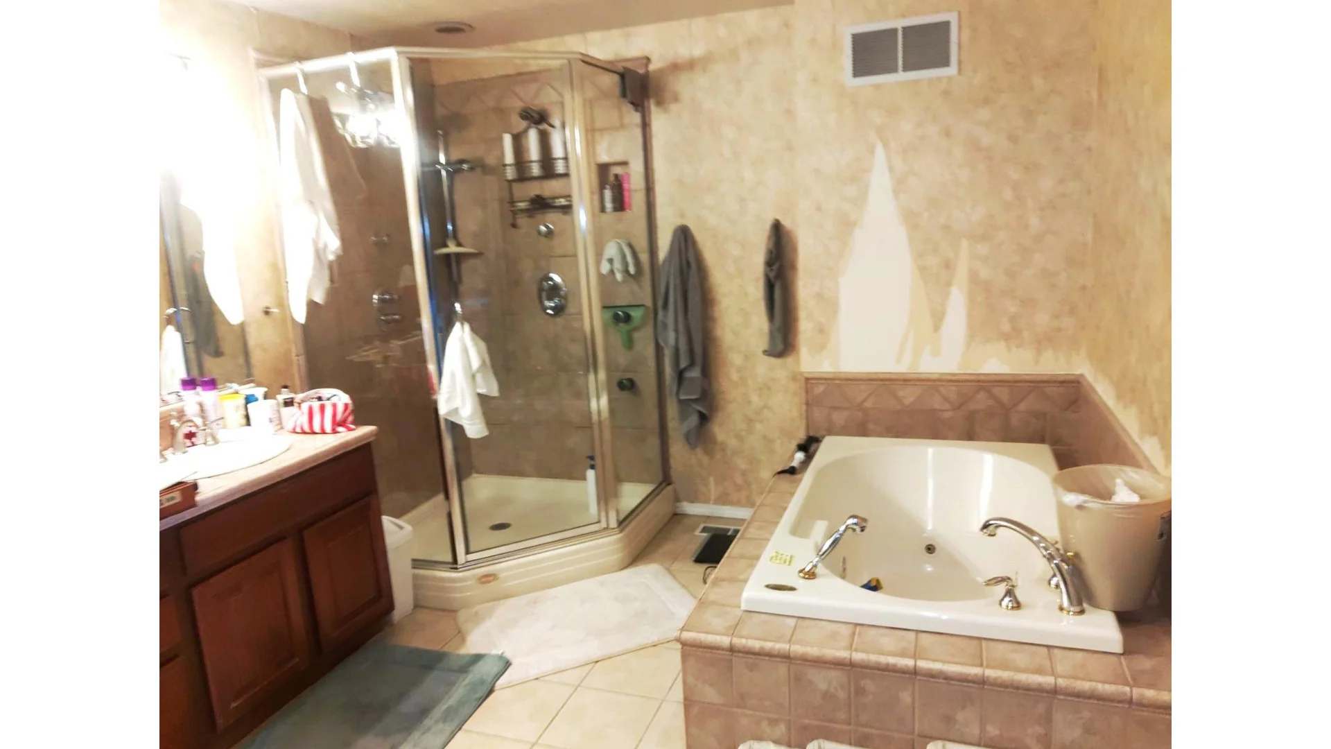 Robin & Mike Campbell Bath Before / After